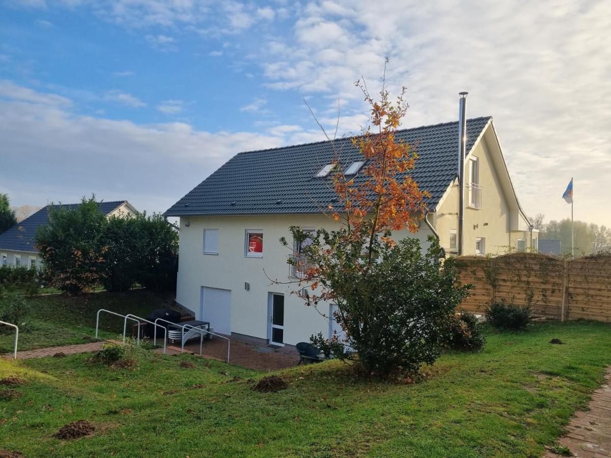 Lutow Ferienhaus Achterwasser מראה חיצוני תמונה