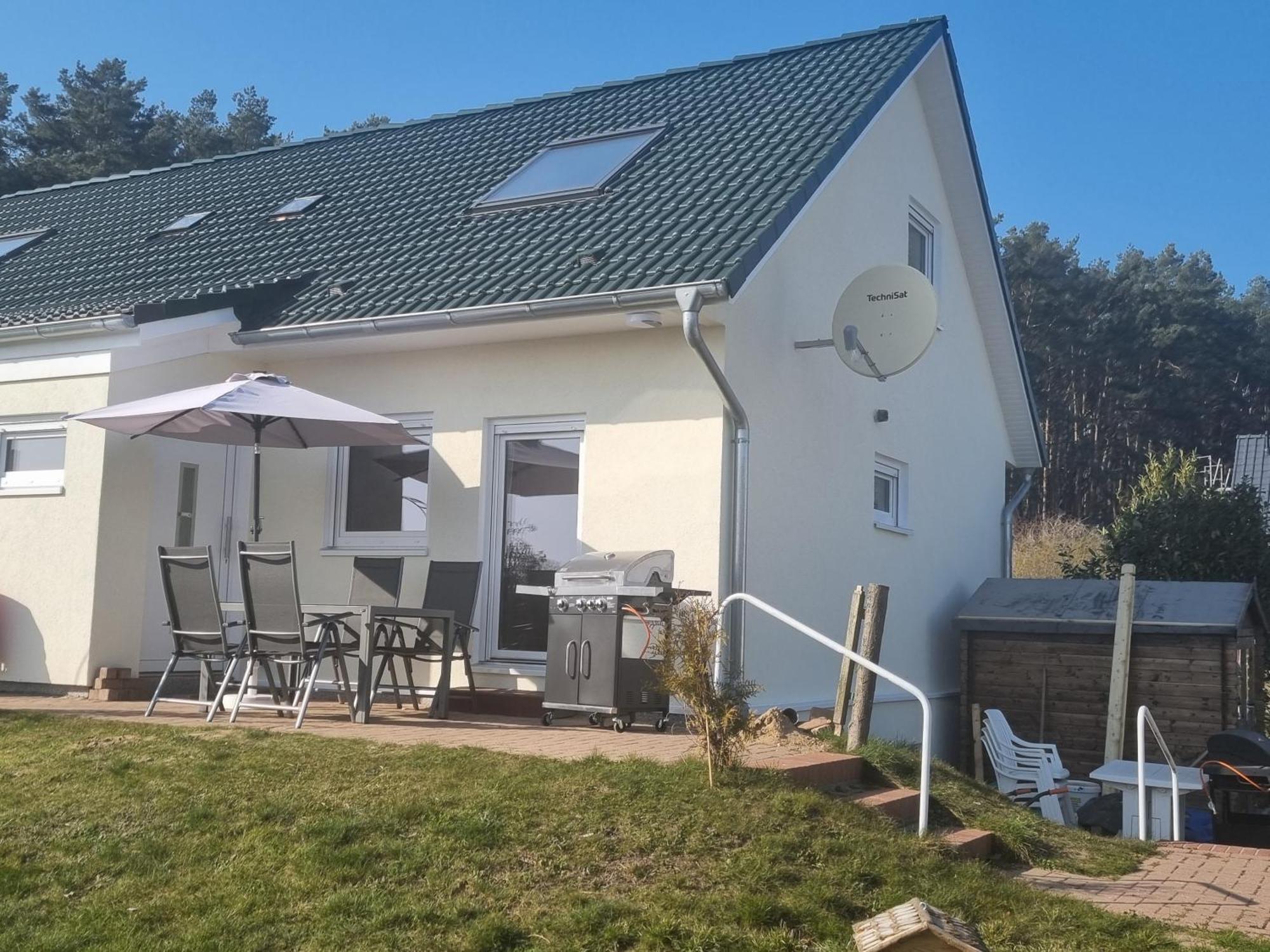 Lutow Ferienhaus Achterwasser מראה חיצוני תמונה